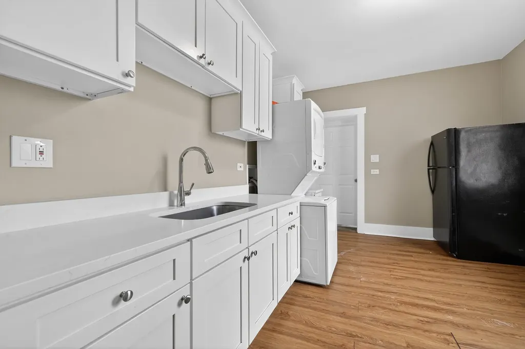 1431 South Tripp Avenue Chicago IL 60623
