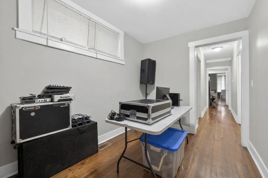 1431 South Tripp Avenue Chicago IL 60623