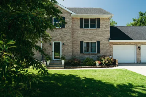 45 Oak Ridge Drive Lasalle IL 61301