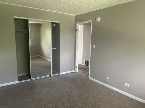 5S070 Pebblewood Lane Naperville IL 60563