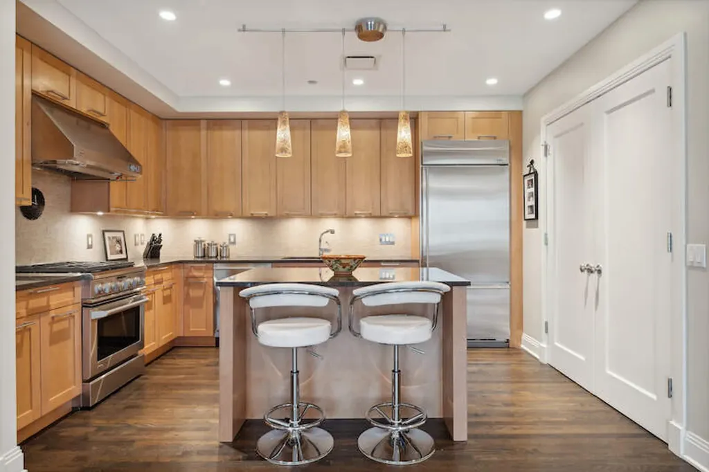 840 North Lake Shore Drive Chicago IL 60611