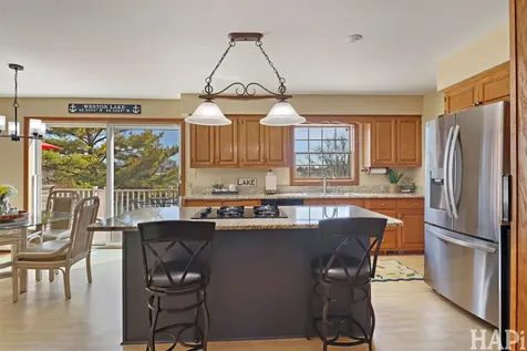 2916 North Bayview Lane Mchenry IL 60051