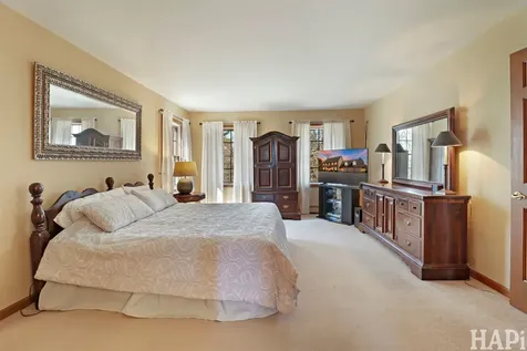2916 North Bayview Lane Mchenry IL 60051