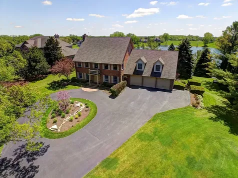 2916 North Bayview Lane Mchenry IL 60051