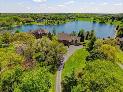 2916 North Bayview Lane Mchenry IL 60051