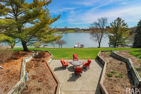 2916 North Bayview Lane Mchenry IL 60051