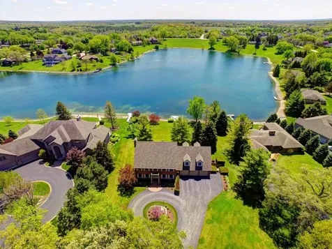 2916 North Bayview Lane Mchenry IL 60051