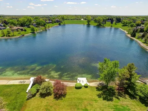 2916 North Bayview Lane Mchenry IL 60051
