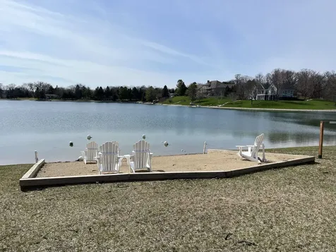 2916 North Bayview Lane Mchenry IL 60051