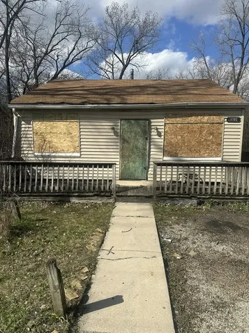 3702 Lincoln Lane E Robbins IL 60472