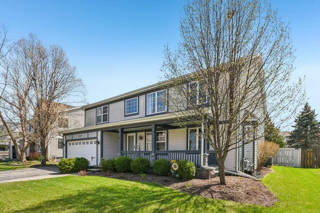 1739 Newbridge Circle Elgin IL 60123