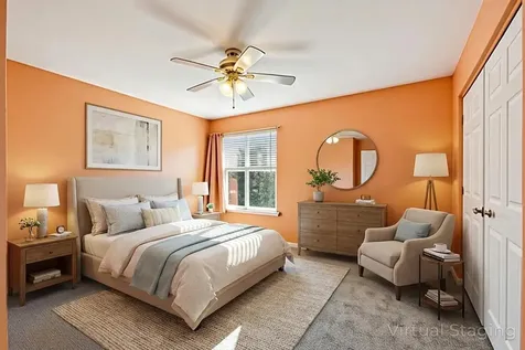 1739 Newbridge Circle Elgin IL 60123