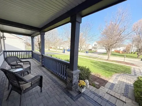 1739 Newbridge Circle Elgin IL 60123