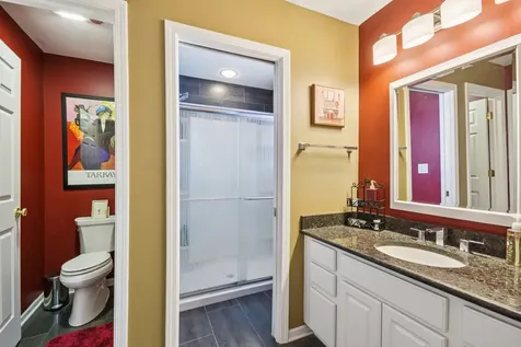 1739 Newbridge Circle Elgin IL 60123