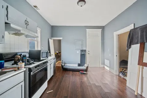 8420 South Burley Avenue Chicago IL 60617