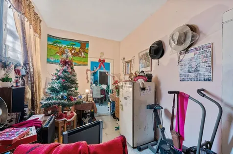 8420 South Burley Avenue Chicago IL 60617