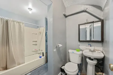 8420 South Burley Avenue Chicago IL 60617