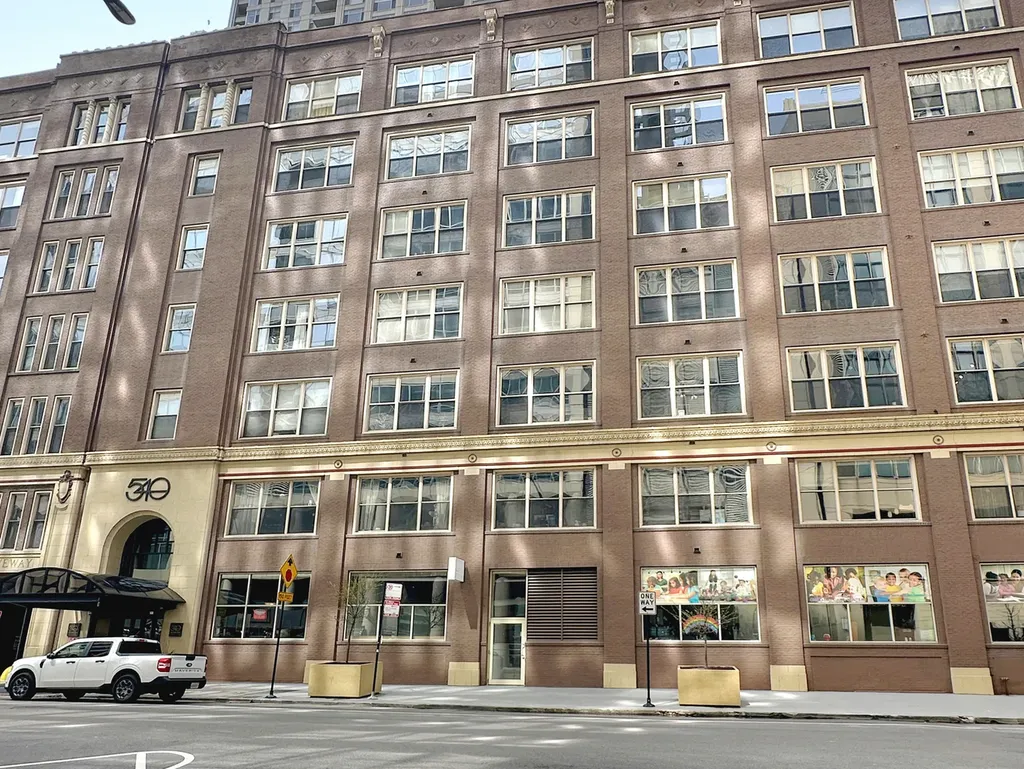 540 North Lake Shore Drive Chicago IL 60611