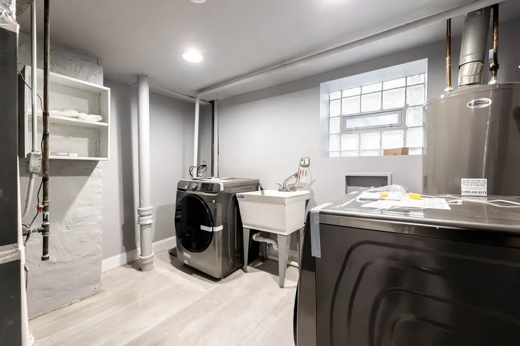 7545 South Rhodes Avenue Chicago IL 60619