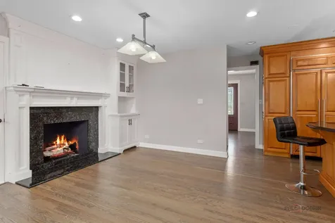 2326 West Weathersfield Way Schaumburg IL 60193