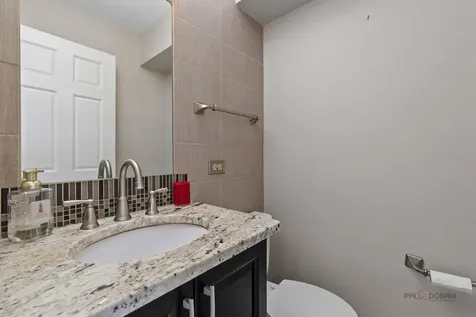 2326 West Weathersfield Way Schaumburg IL 60193