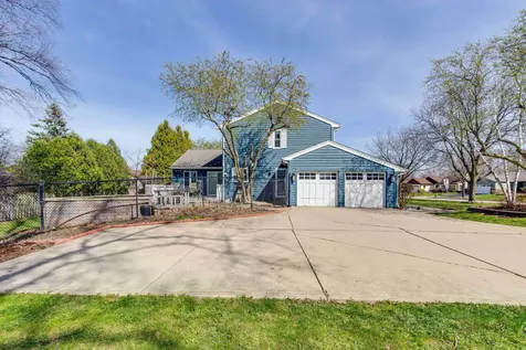 2326 West Weathersfield Way Schaumburg IL 60193
