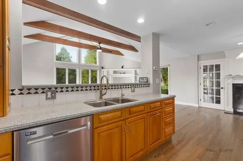 2326 West Weathersfield Way Schaumburg IL 60193