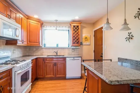 2016 North Harlem Avenue Elmwood Park IL 60707