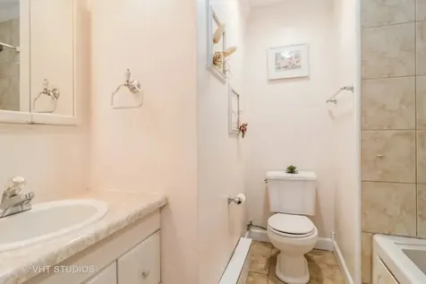 2016 North Harlem Avenue Elmwood Park IL 60707