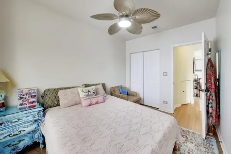 3839 North Western Avenue Chicago IL 60618