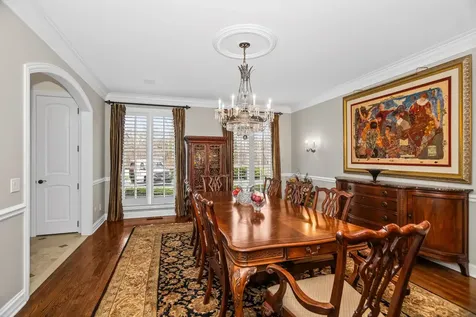 575 Stable Lane Lake Forest IL 60045