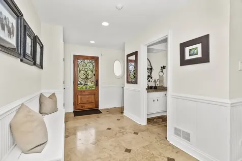 575 Stable Lane Lake Forest IL 60045