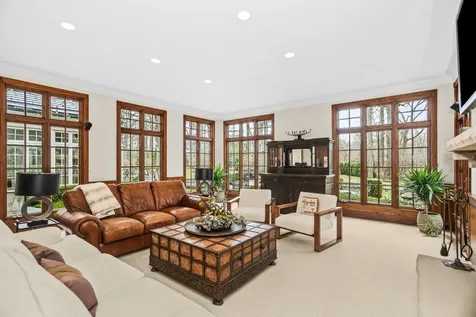 575 Stable Lane Lake Forest IL 60045