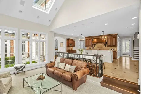 575 Stable Lane Lake Forest IL 60045