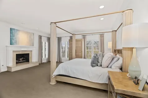 575 Stable Lane Lake Forest IL 60045