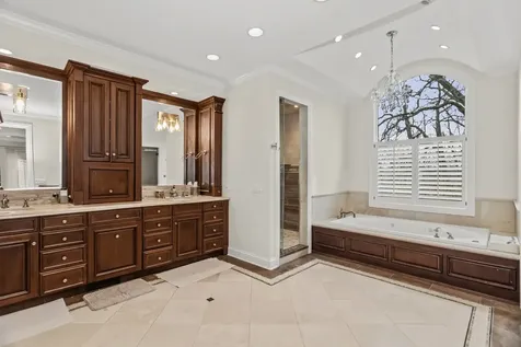 575 Stable Lane Lake Forest IL 60045