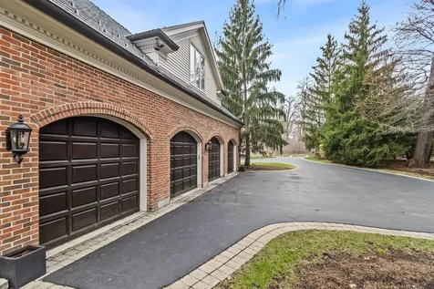 575 Stable Lane Lake Forest IL 60045
