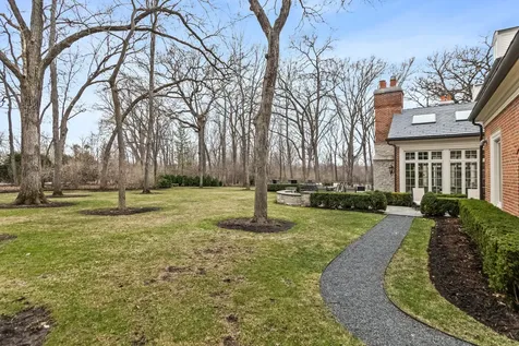 575 Stable Lane Lake Forest IL 60045