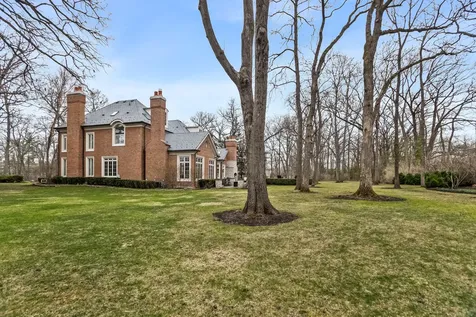 575 Stable Lane Lake Forest IL 60045