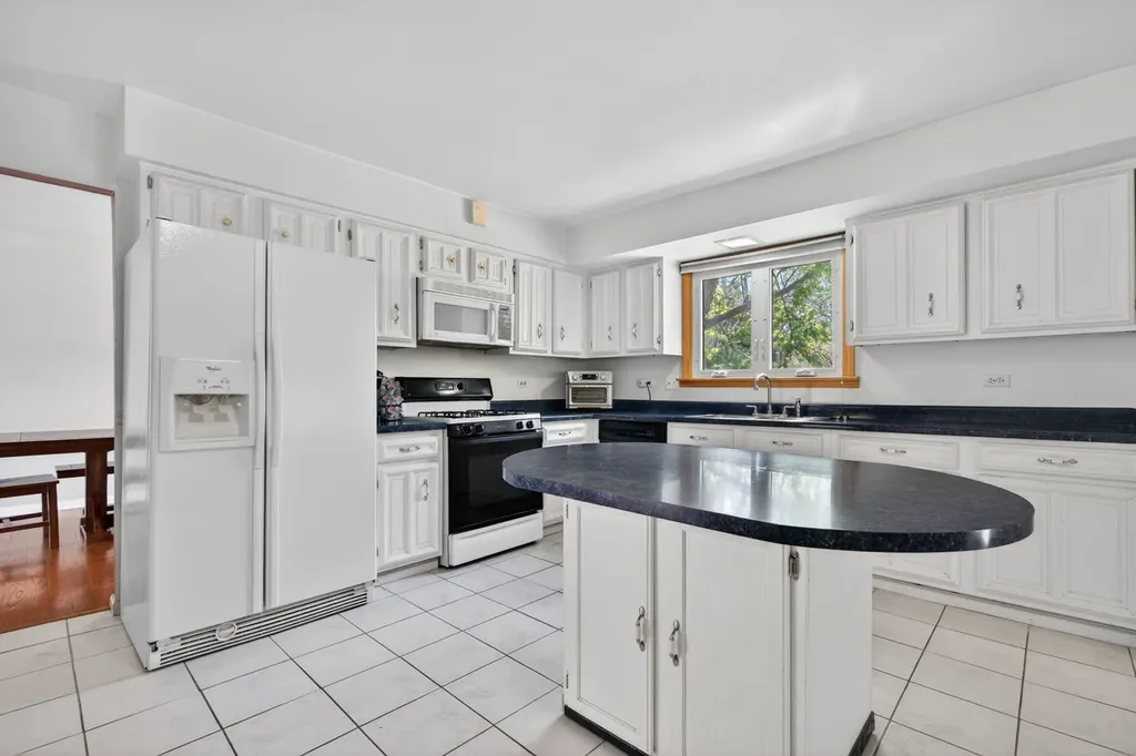 525 Revere Avenue Westmont IL 60559