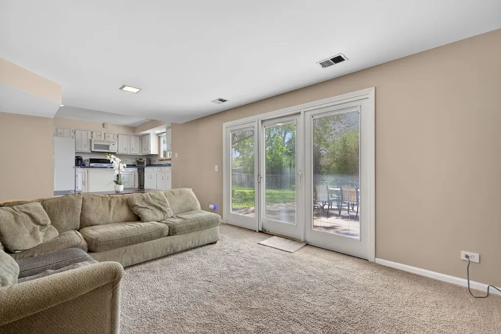 525 Revere Avenue Westmont IL 60559