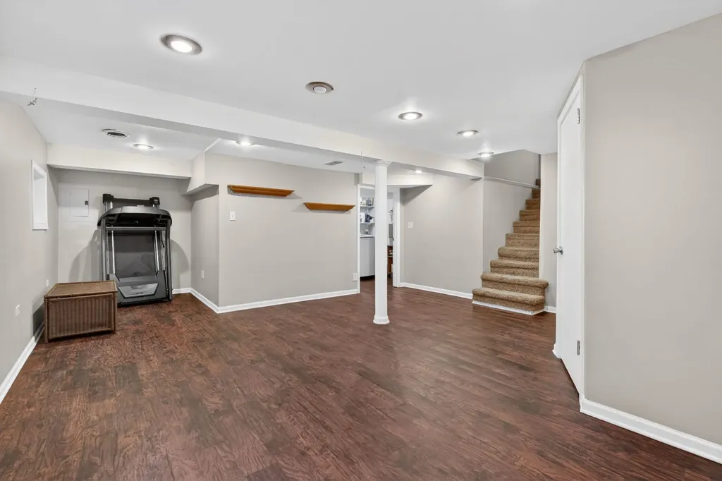 525 Revere Avenue Westmont IL 60559