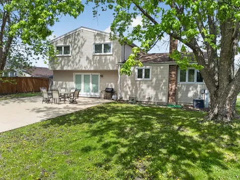 525 Revere Avenue Westmont IL 60559
