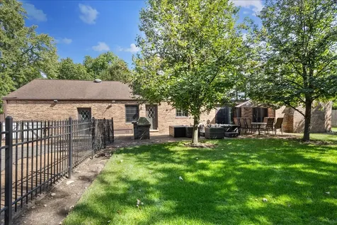 860 Heather Road Deerfield IL 60015