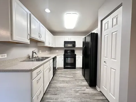 1801 Waverly Way Montgomery IL 60538