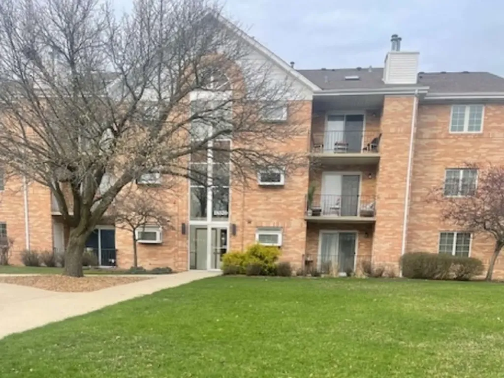 18320 Robin Lane Homewood IL 60430