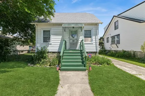 6948 West Berwyn Avenue Chicago IL 60656