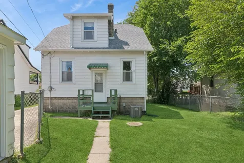 6948 West Berwyn Avenue Chicago IL 60656