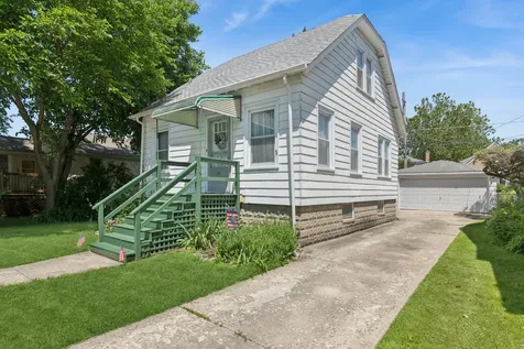 6948 West Berwyn Avenue Chicago IL 60656