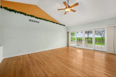 223 Quinlan Avenue Dekalb IL 60115